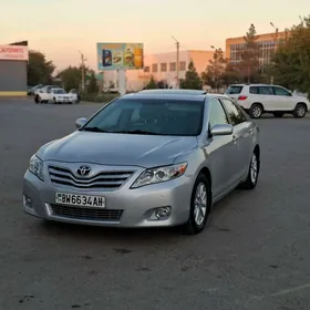 Toyota Camry 2011