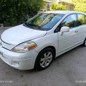 Nissan Versa 2010