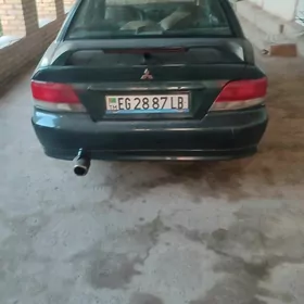 Mitsubishi Galant 1999