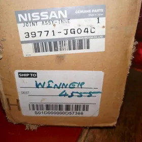 granat nissan X trail
