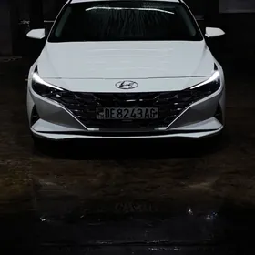 Hyundai Elantra 2021