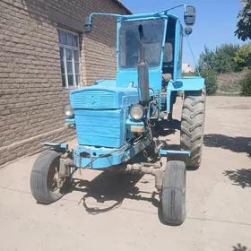 Belarus 320 1990