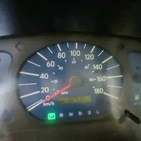 Toyota Sienna 2002