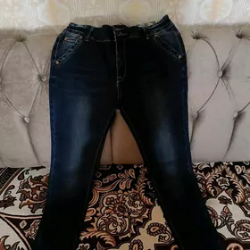 Джинсы