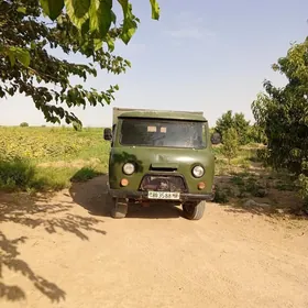 UAZ 2206 1988
