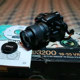Nikon D3200 taze