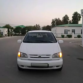 Toyota Sienna 2000