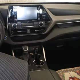Toyota Highlander 2022