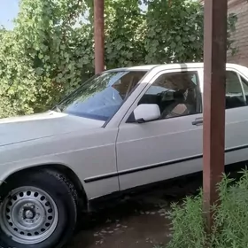 Mercedes-Benz 190E 1993