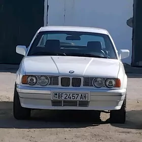 BMW 525 1990