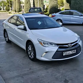 Toyota Camry 2015