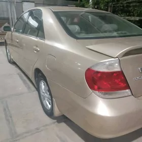 Toyota Camry 2005