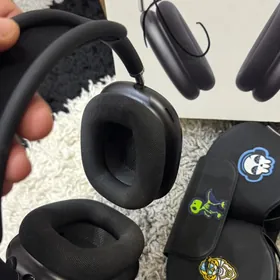 AirPods Max