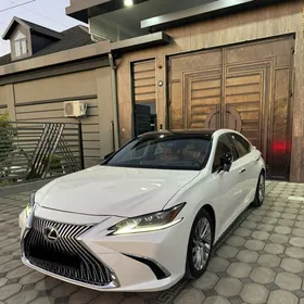 Lexus ES 350 2019