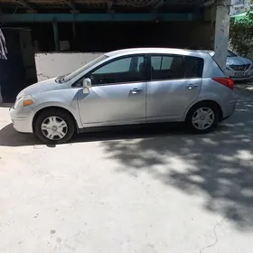 Nissan Versa 2010