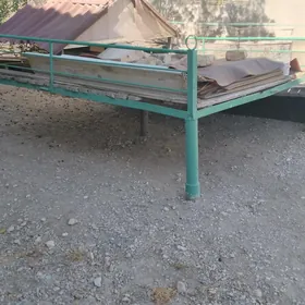 Tapçan demirden