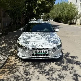 Hyundai Elantra 2021