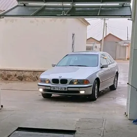 BMW E39 2000