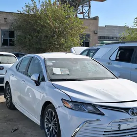 Toyota Camry 2020