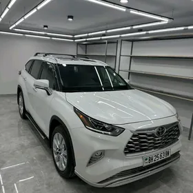 Toyota Highlander 2023