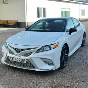 Toyota Camry 2020