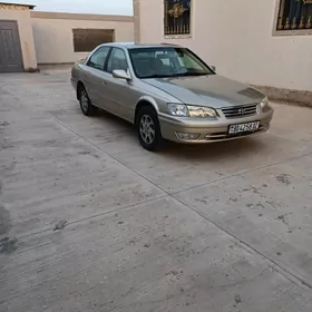 Toyota Camry 2000