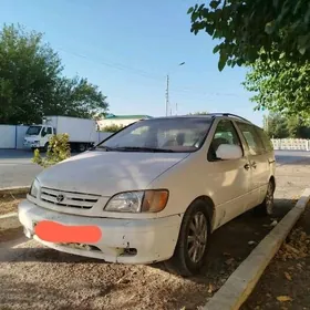Toyota Sienna 2002