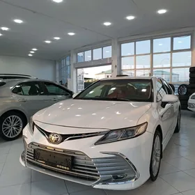 Toyota Camry 2020
