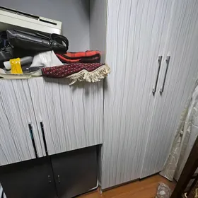 Шкаф