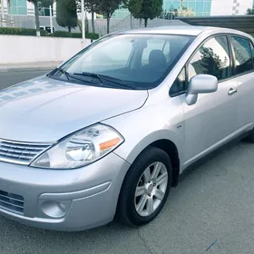 Nissan Versa 2010