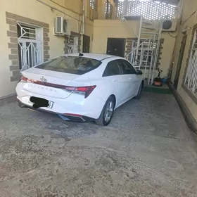 Hyundai Elantra 2021