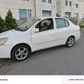 Toyota Echo 2005