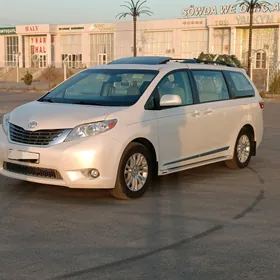 Toyota Sienna 2017