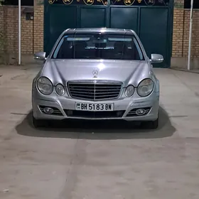 Mercedes-Benz E320 2004