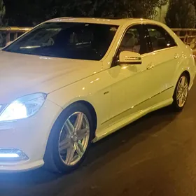 Mercedes-Benz E350 2011