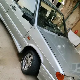 Lada 2115 2000