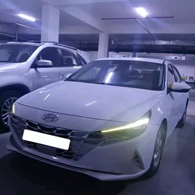Hyundai Elantra 2021