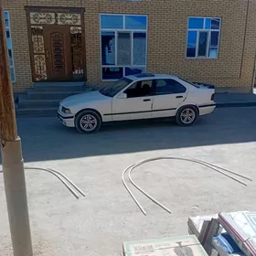 BMW 320 1993