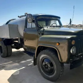 Gaz 53 1990