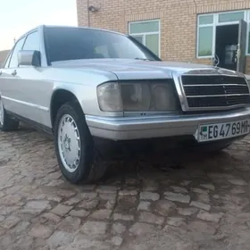 Mercedes-Benz 190E 1987