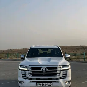 Toyota Land Cruiser 2025