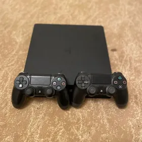 PlayStation 4 Slim