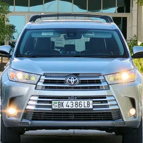 Toyota Highlander 2017
