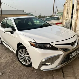 Toyota Camry 2023