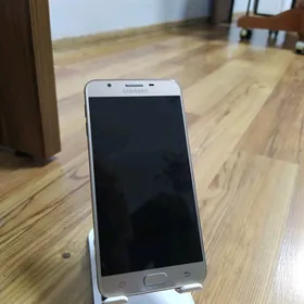 Samsung J7 prime 64gb