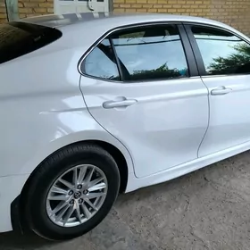 Toyota Camry 2020