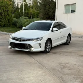 Toyota Camry 2017