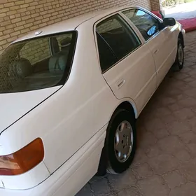 Toyota Corona 1999