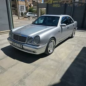 Mercedes-Benz E55 AMG 1998