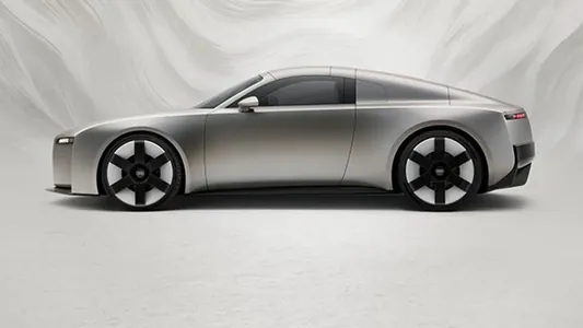 В Сети появилось первое изображение нового купе Audi до премьеры в Мюнхене